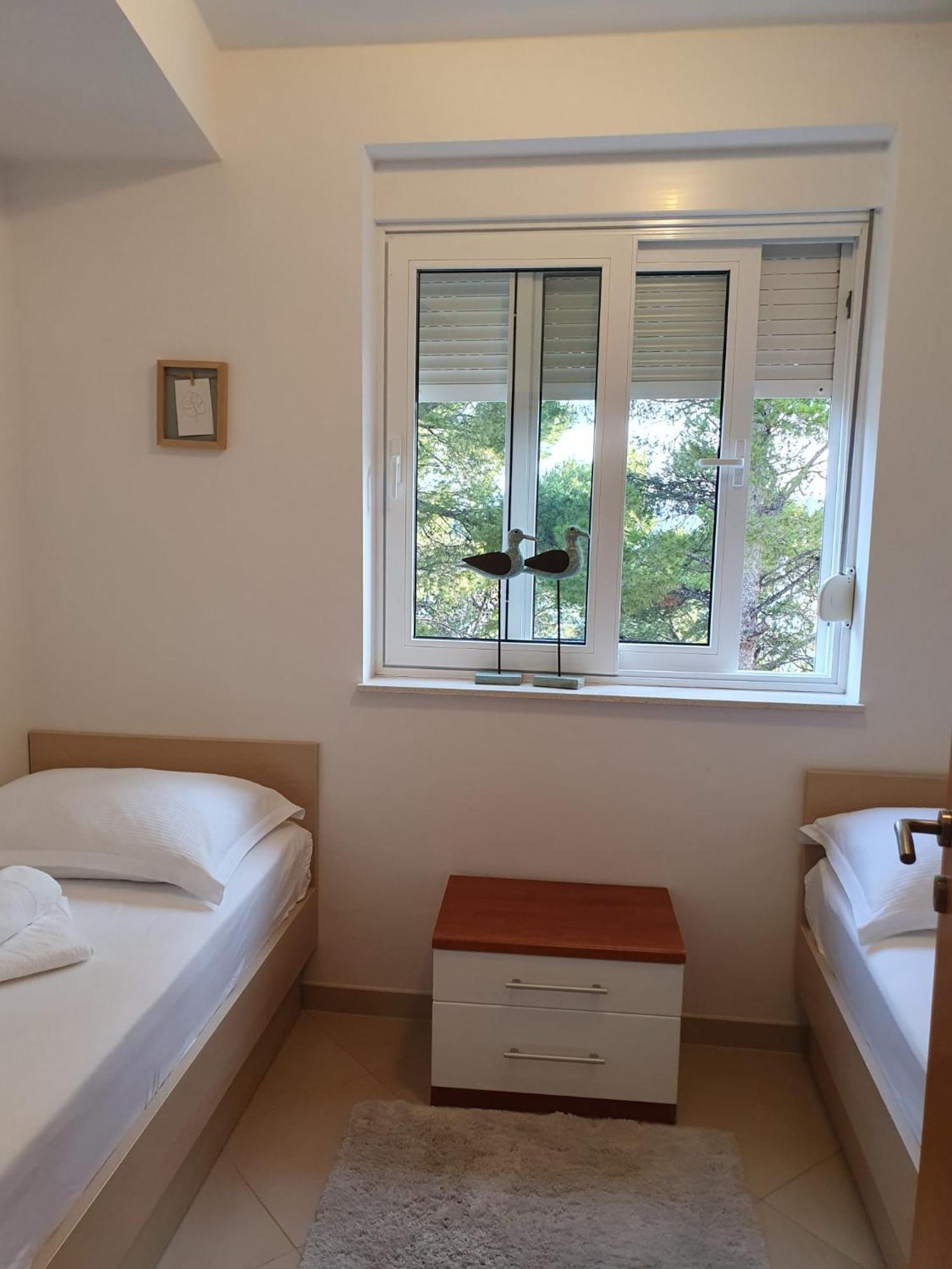Apartment Inas Place *