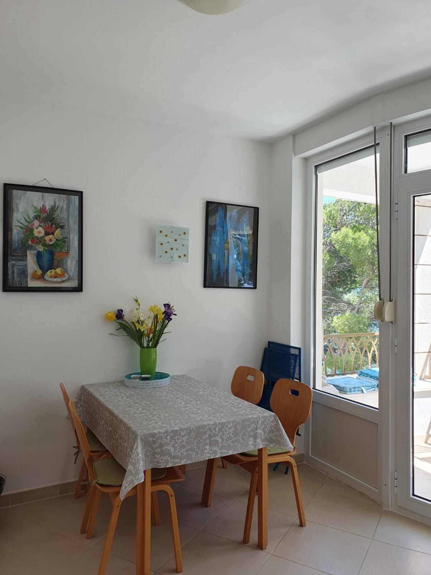 Apartment Inas Place *